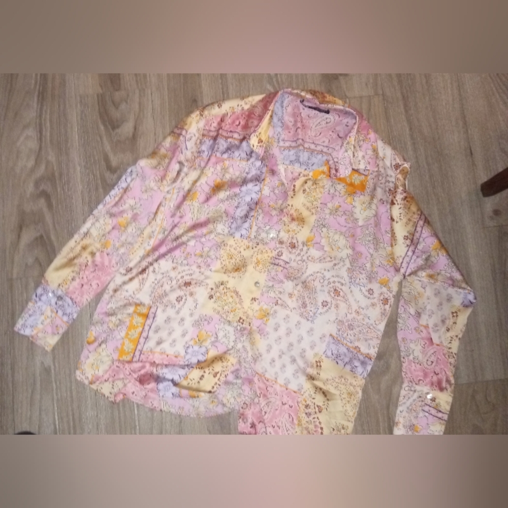 Zara, Satin, Long Sleeve Notched Collar Blouse, Size Small - Picture 3 of 3